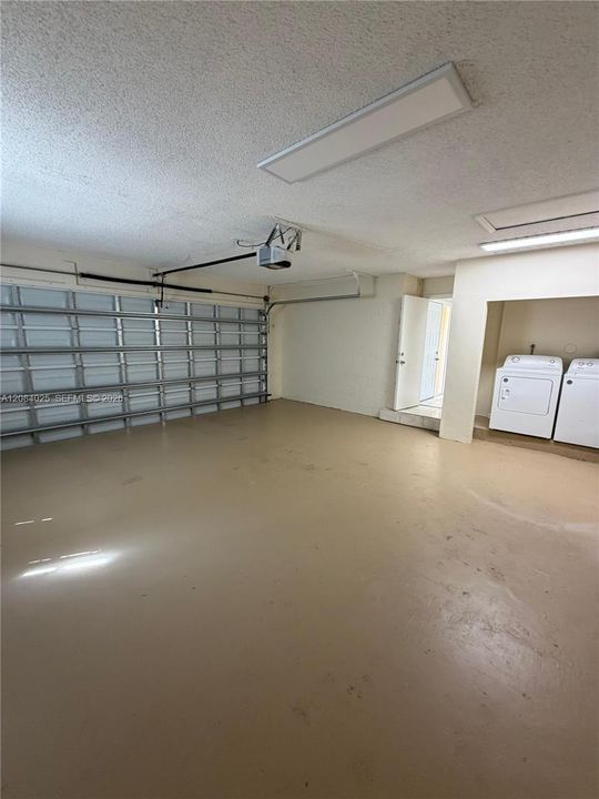 В аренду: $4,050 (4 спален, 2 ванн, 1578 Квадратных фут)