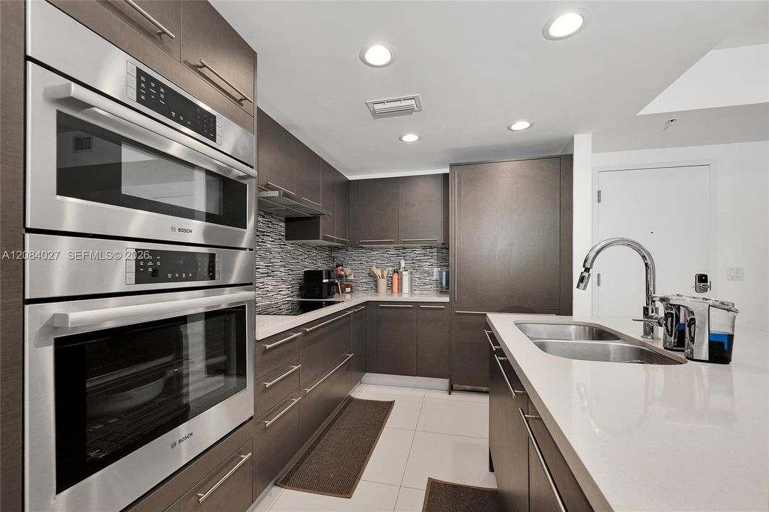 En Venta: $490,000 (2 camas, 2 baños, 1130 Pies cuadrados)