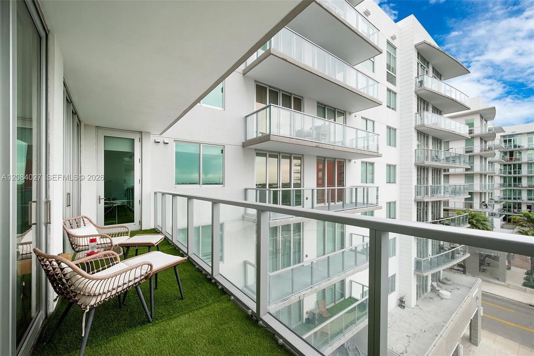 En Venta: $490,000 (2 camas, 2 baños, 1130 Pies cuadrados)