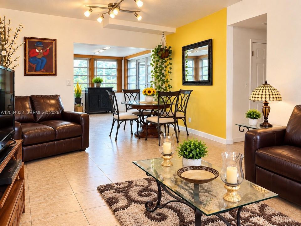 For Sale: $369,900 (2 beds, 2 baths, 1182 Square Feet)