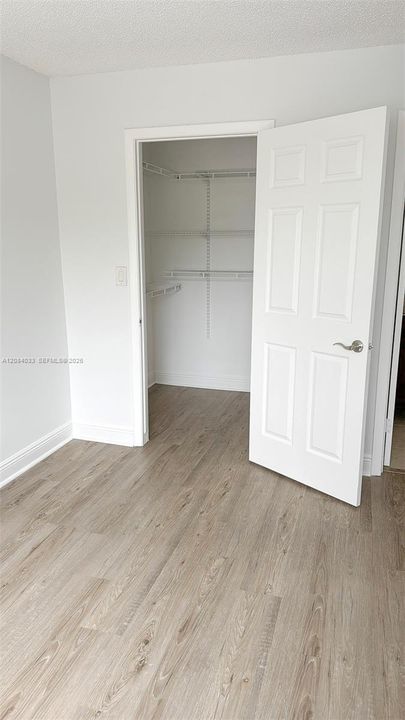 For Rent: $1,700 (1 beds, 1 baths, 695 Square Feet)