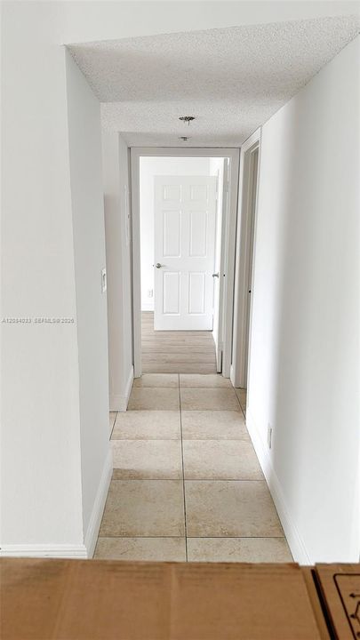 For Rent: $1,700 (1 beds, 1 baths, 695 Square Feet)