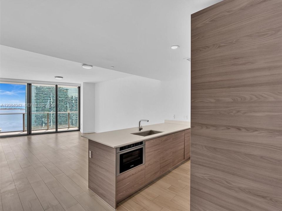 En Venta: $700,000 (1 camas, 2 baños, 880 Pies cuadrados)