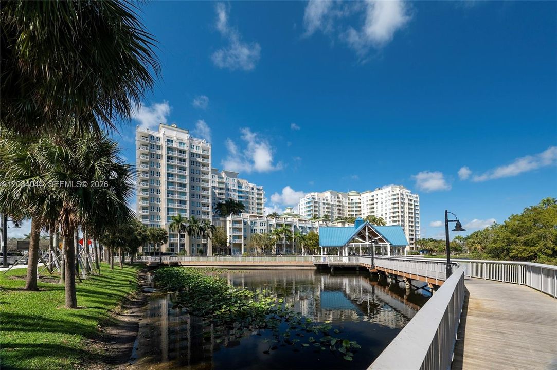 For Rent: $3,550 (2 beds, 2 baths, 1385 Square Feet)