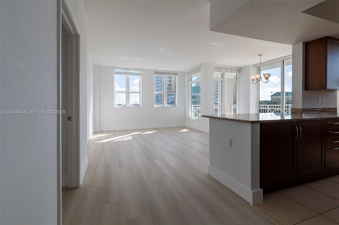 For Rent: $3,550 (2 beds, 2 baths, 1385 Square Feet)