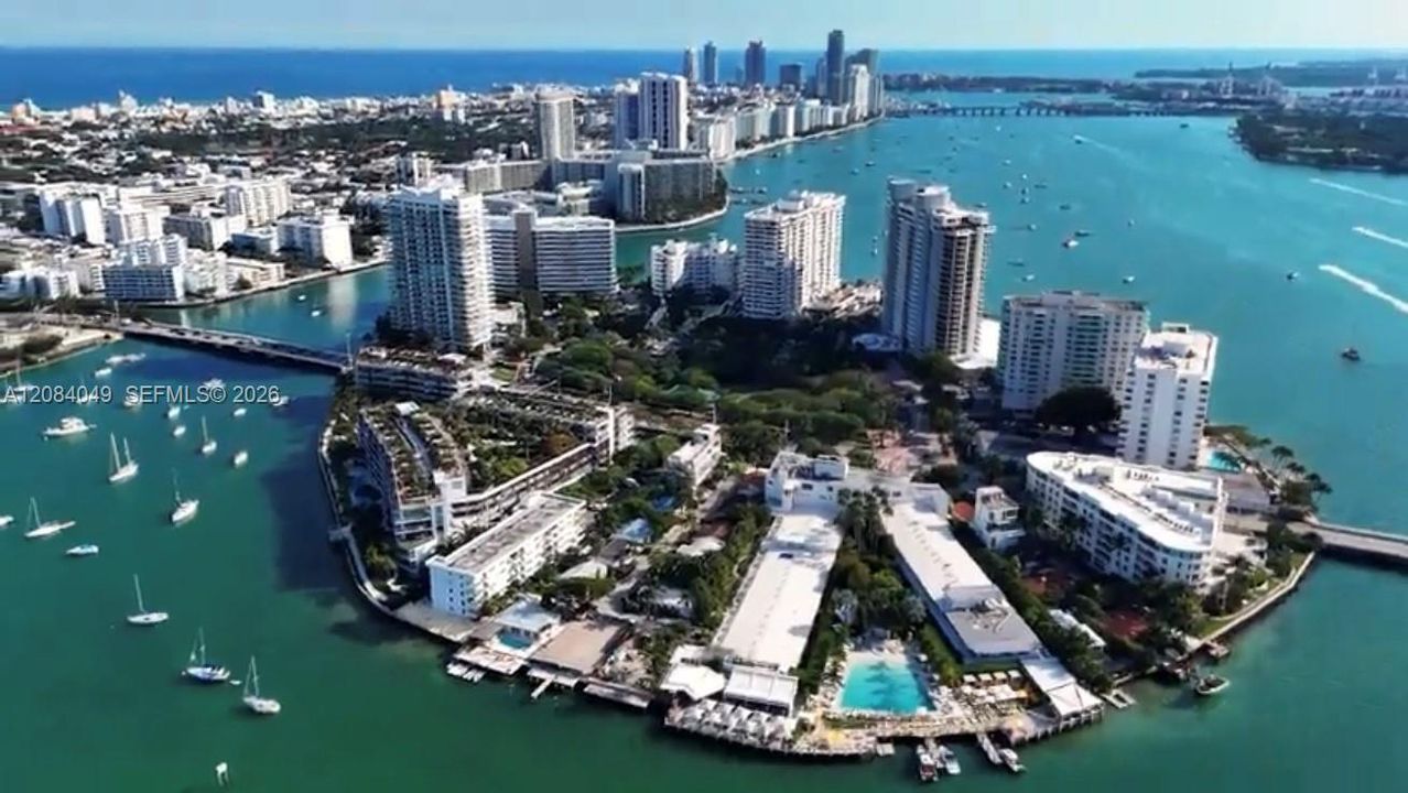 На продажу: $1,295,000 (1 спален, 1 ванн, 1085 Квадратных фут)