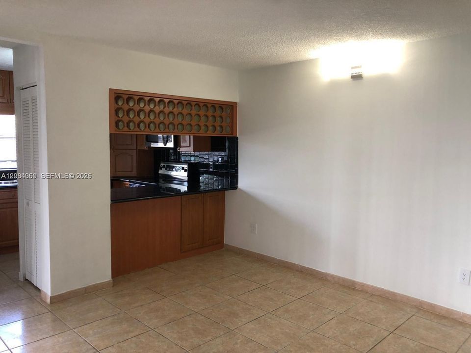For Rent: $2,700 (3 beds, 2 baths, 1665 Square Feet)