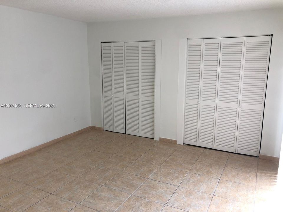 For Rent: $2,700 (3 beds, 2 baths, 1665 Square Feet)