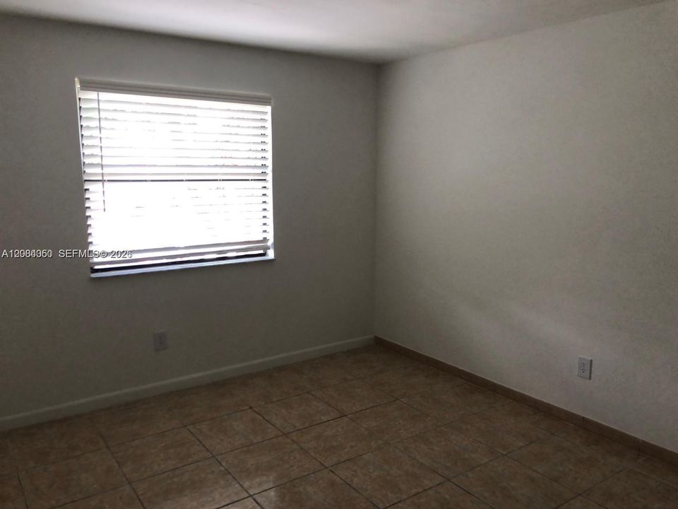 For Rent: $2,700 (3 beds, 2 baths, 1665 Square Feet)