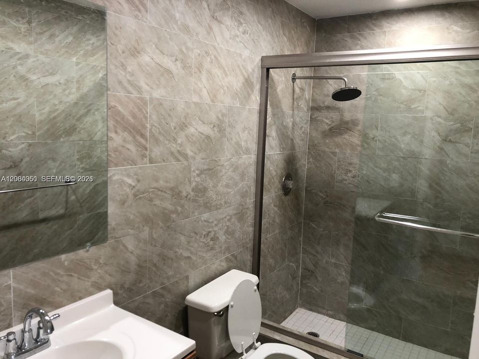 For Rent: $2,700 (3 beds, 2 baths, 1665 Square Feet)