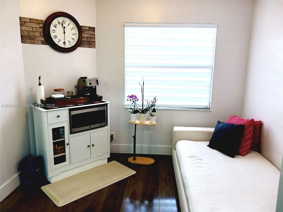 En Venta: $279,000 (2 camas, 2 baños, 1417 Pies cuadrados)