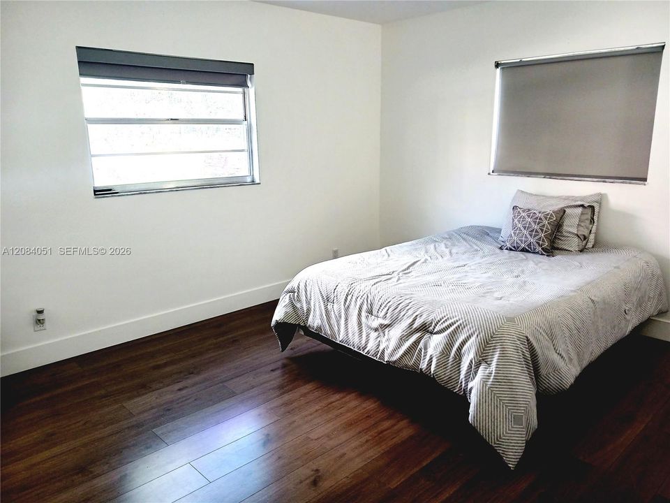 En Venta: $279,000 (2 camas, 2 baños, 1417 Pies cuadrados)
