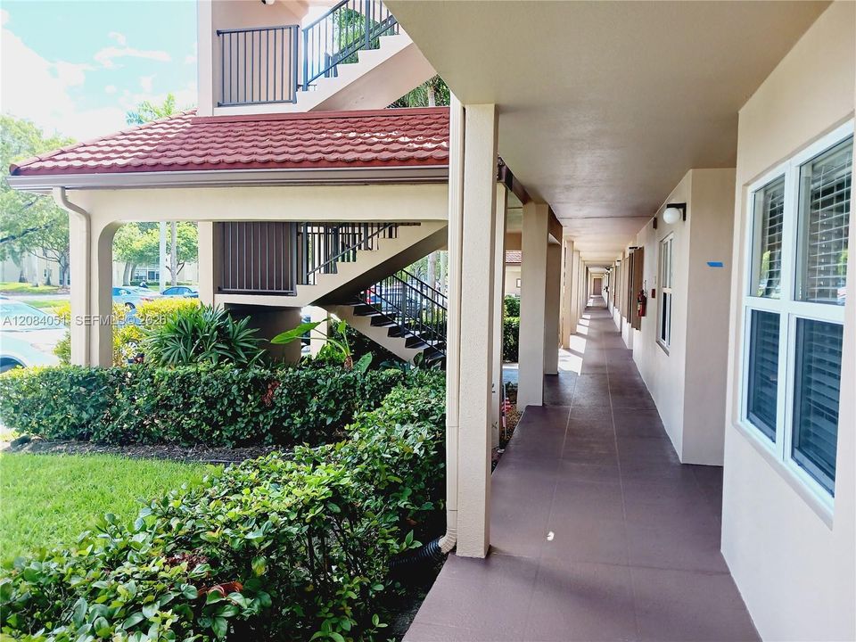 En Venta: $279,000 (2 camas, 2 baños, 1417 Pies cuadrados)