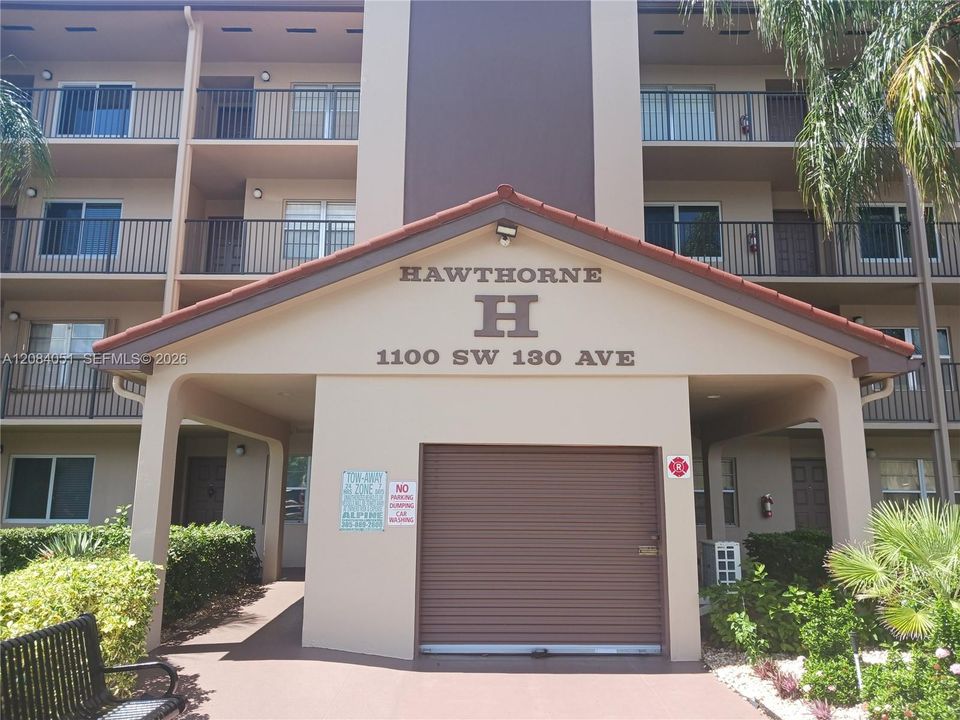 En Venta: $279,000 (2 camas, 2 baños, 1417 Pies cuadrados)