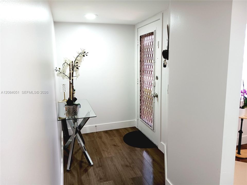 En Venta: $279,000 (2 camas, 2 baños, 1417 Pies cuadrados)