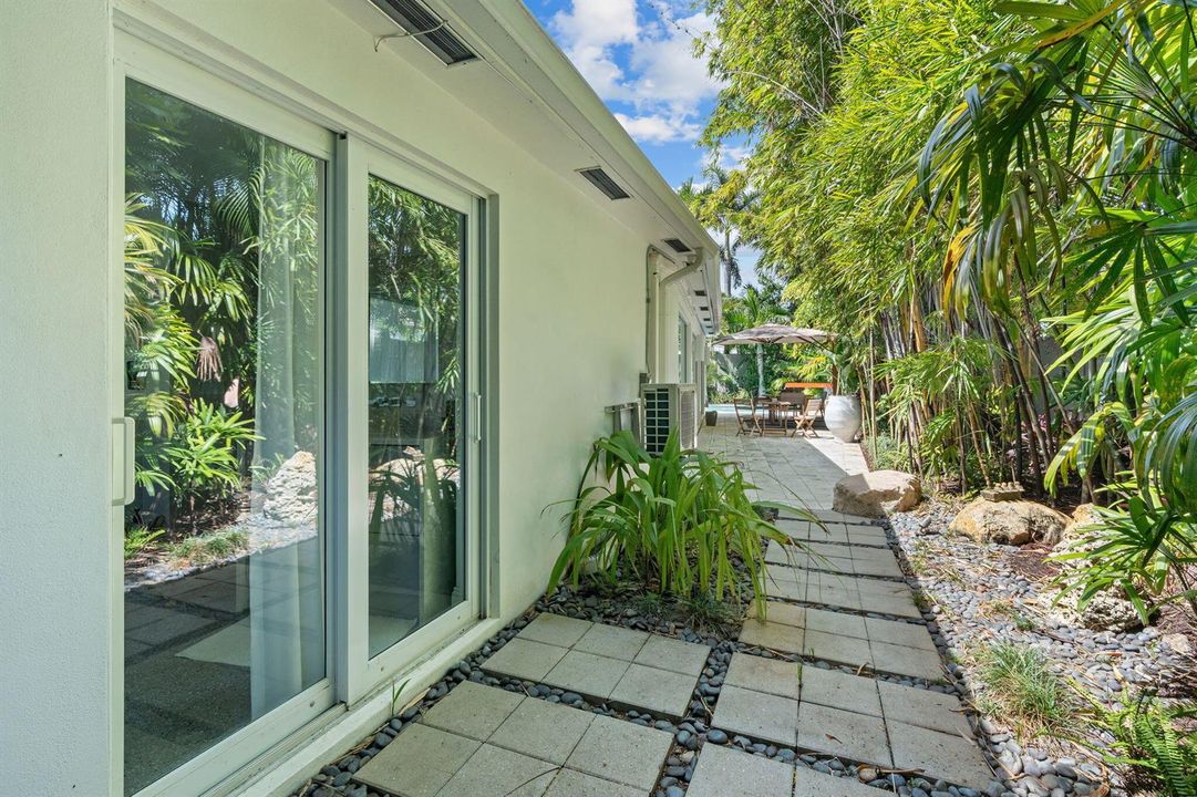 50-web-or-mls-1500 Middle River Dr, Fort