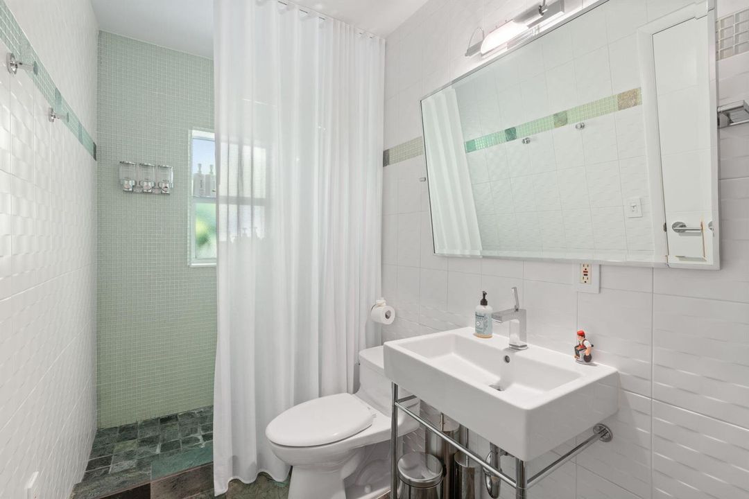 16-web-or-mls-1500 Middle River Dr, Fort