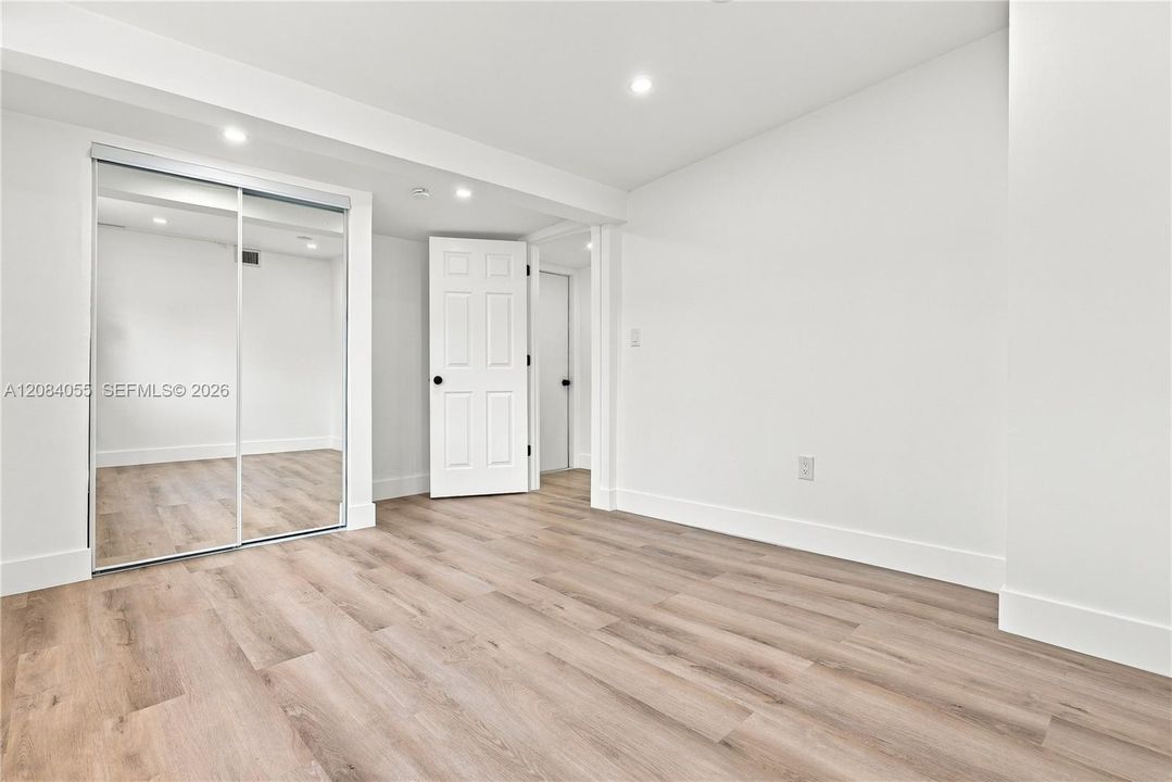 En Venta: $660,000 (5 camas, 3 baños, 1537 Pies cuadrados)