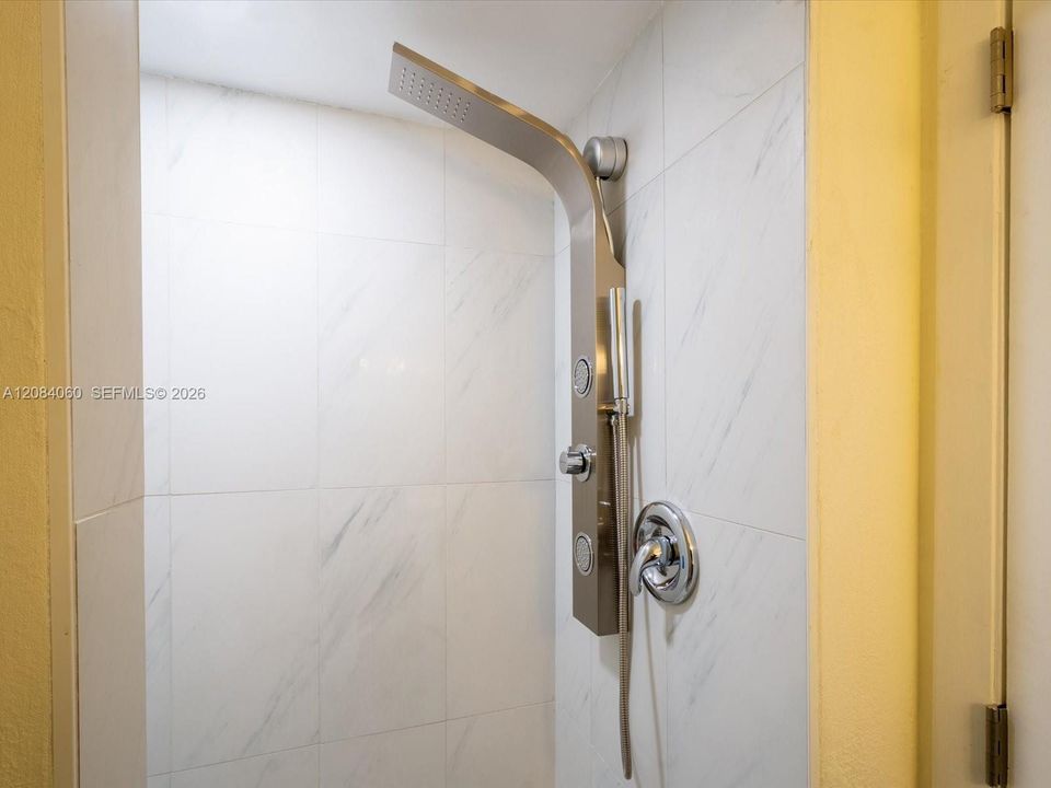 В аренду: $2,800 (3 спален, 2 ванн, 1163 Квадратных фут)