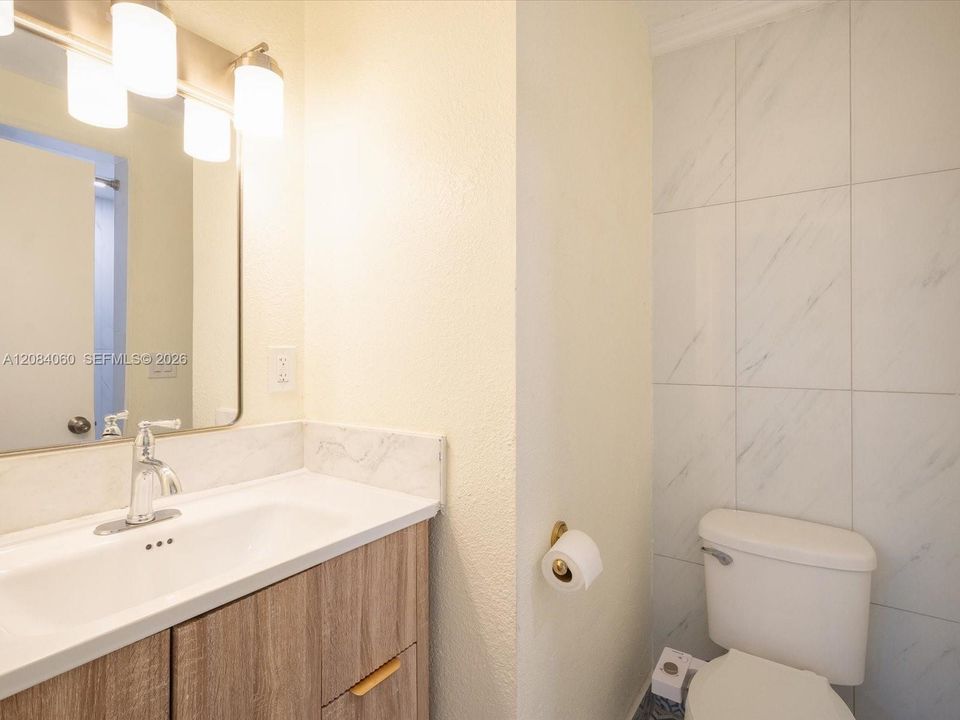 В аренду: $2,800 (3 спален, 2 ванн, 1163 Квадратных фут)