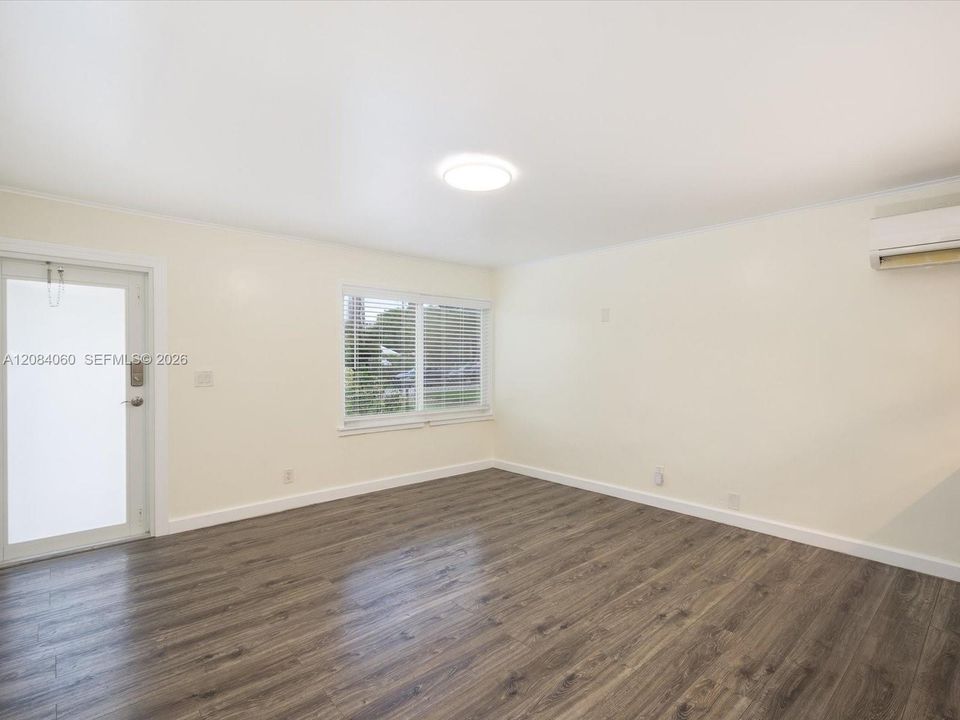 В аренду: $2,800 (3 спален, 2 ванн, 1163 Квадратных фут)