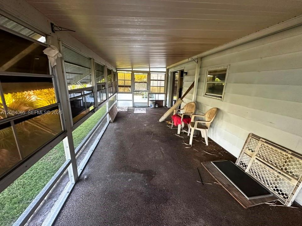 For Sale: $99,900 (2 beds, 2 baths, 1344 Square Feet)