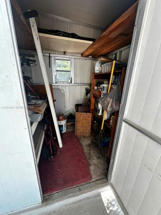 For Sale: $99,900 (2 beds, 2 baths, 1344 Square Feet)