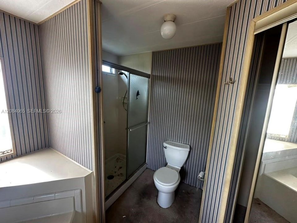 For Sale: $99,900 (2 beds, 2 baths, 1344 Square Feet)