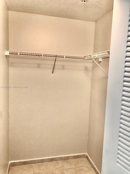 For Rent: $2,150 (1 beds, 1 baths, 650 Square Feet)