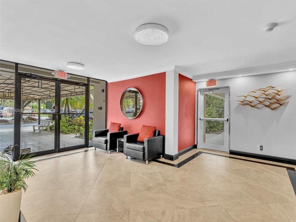 For Rent: $1,850 (1 beds, 1 baths, 900 Square Feet)