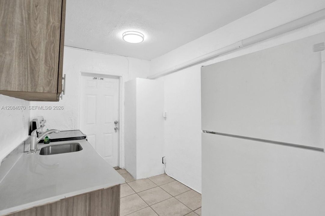 For Rent: $1,550 (1 beds, 1 baths, 500 Square Feet)