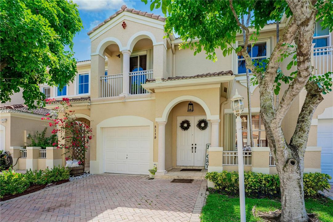 For Rent: $3,500 (3 beds, 2 baths, 2030 Square Feet)