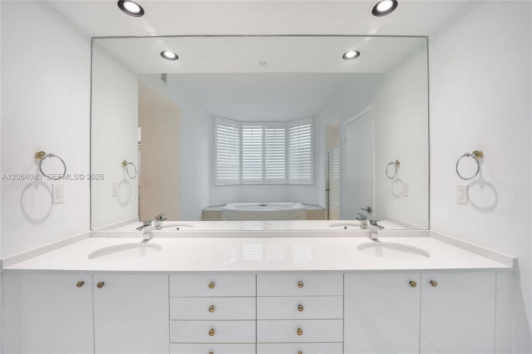 For Rent: $12,300 (3 beds, 2 baths, 2340 Square Feet)