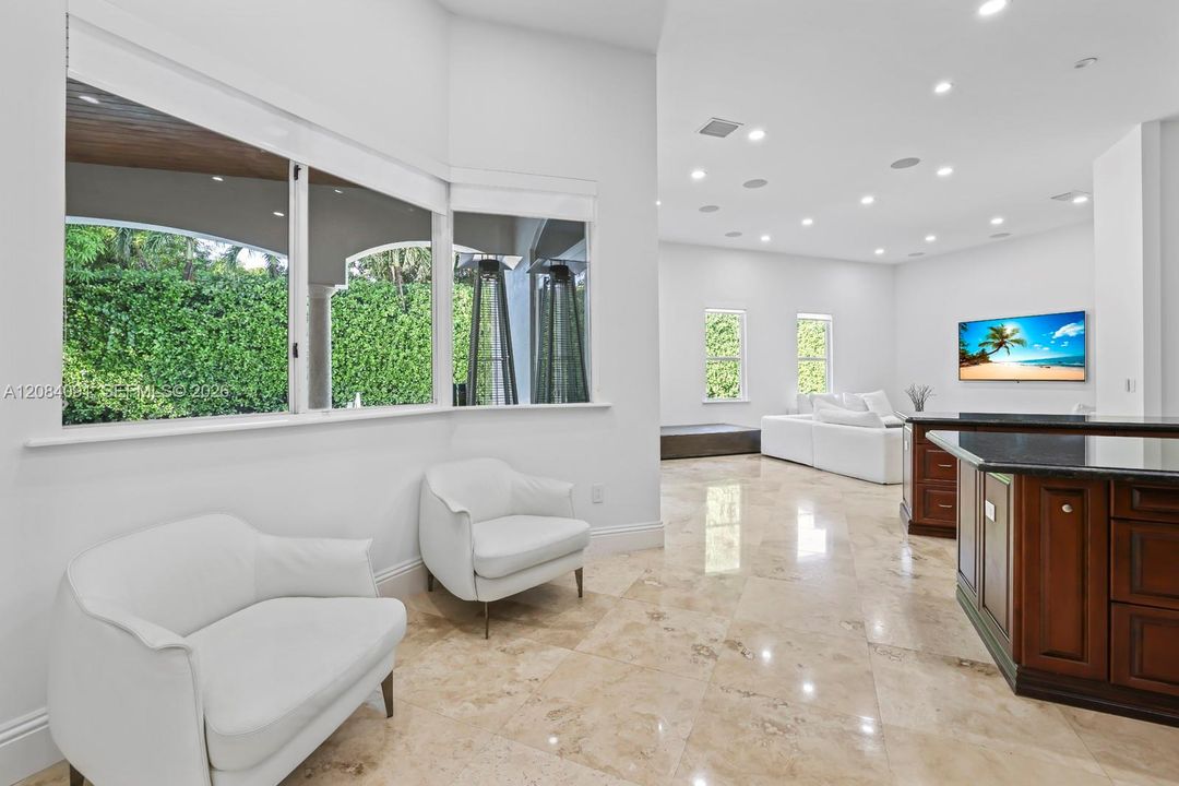En Venta: $1,800,000 (4 camas, 4 baños, 3651 Pies cuadrados)