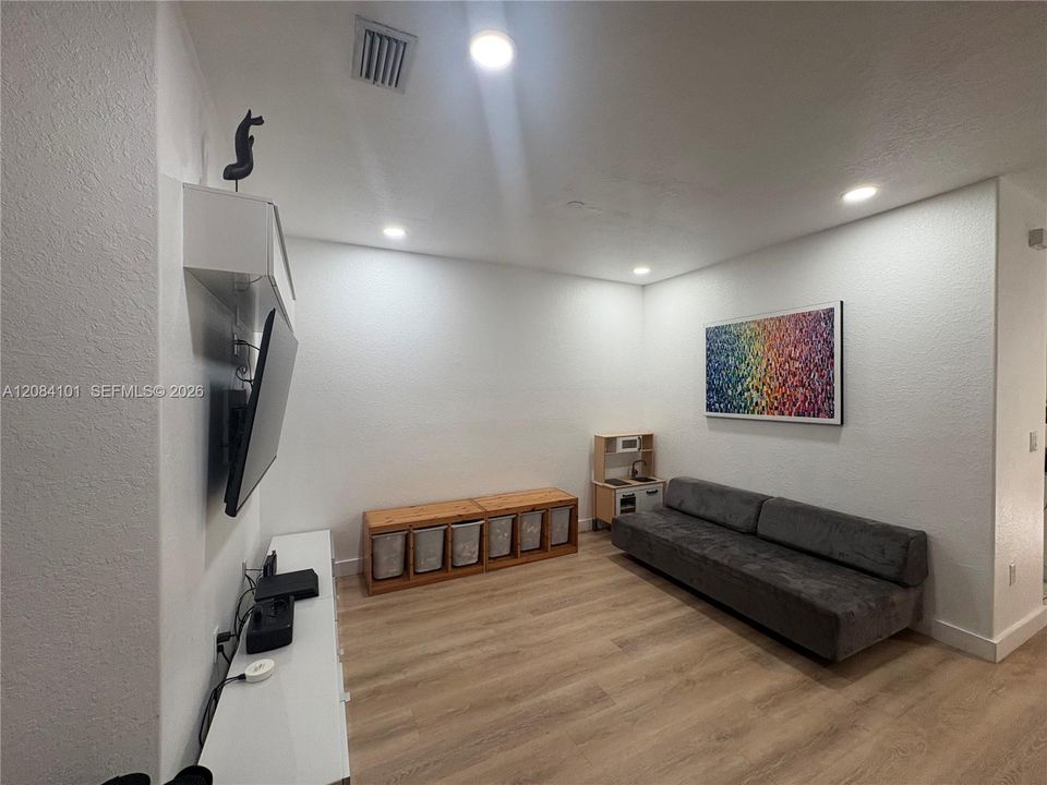 En Renta: $3,700 (3 camas, 2 baños, 1683 Pies cuadrados)