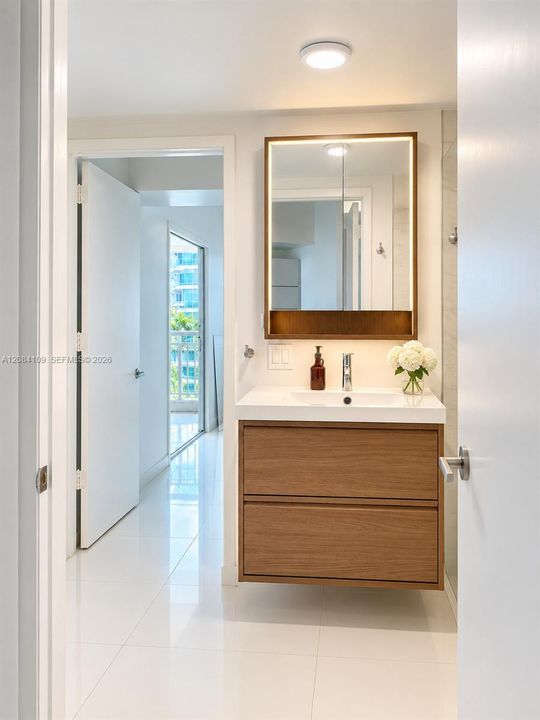 For Rent: $3,200 (0 beds, 1 baths, 727 Square Feet)