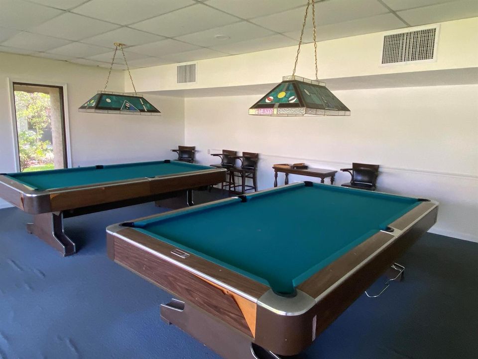 Island Club- Billiard room