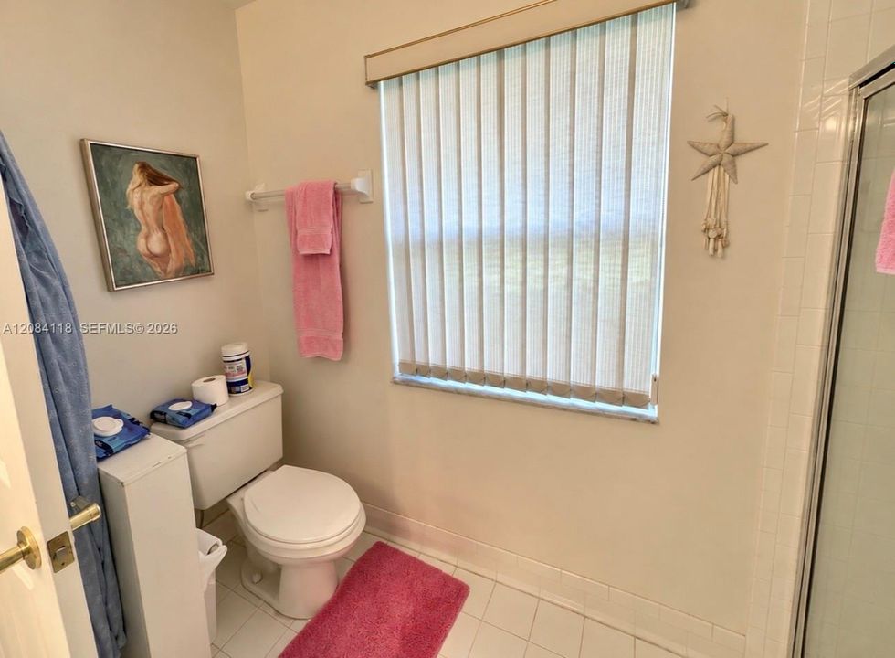 En Venta: $575,000 (3 camas, 2 baños, 1418 Pies cuadrados)