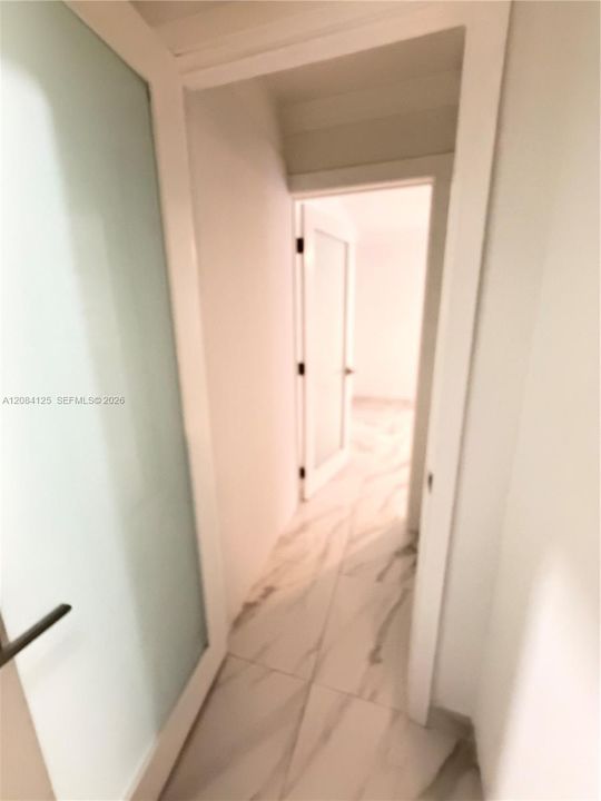 В аренду: $1,500 (1 спален, 1 ванн, 1704 Квадратных фут)