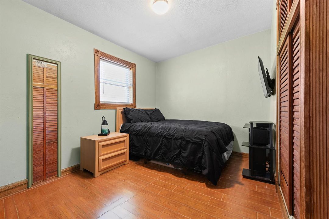 5581 Calico Rd_Large-11
