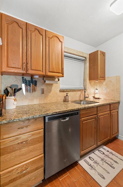 5581 Calico Rd_Large-9