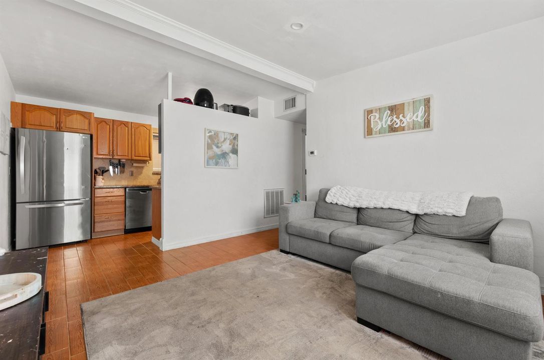 5581 Calico Rd_Large-6