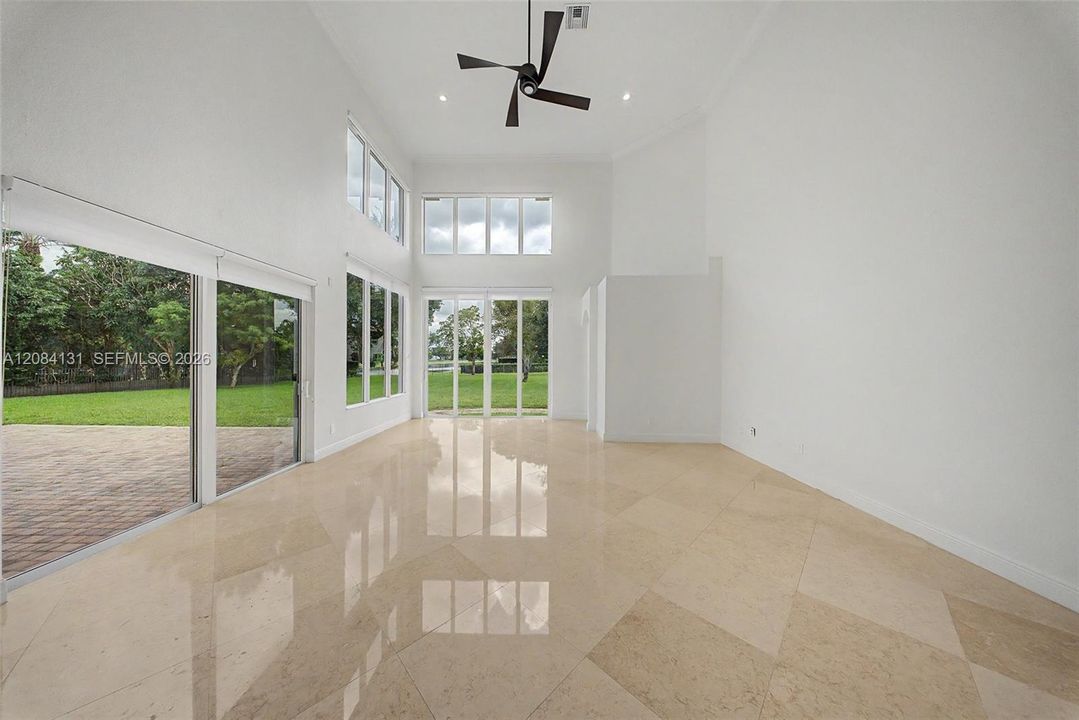 For Sale: $2,695,000 (5 beds, 5 baths, 5213 Square Feet)