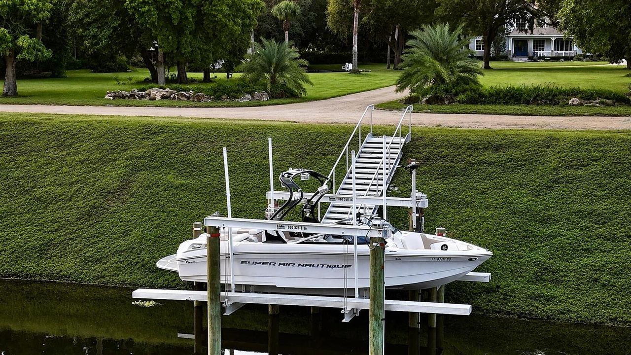 Boat Lift