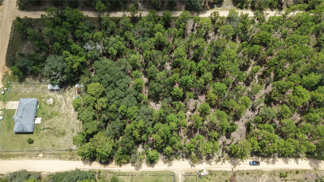 待售: $11,000 (0.23 acres)