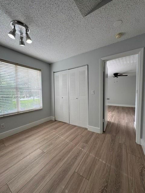 For Rent: $2,300 (2 beds, 2 baths, 1065 Square Feet)