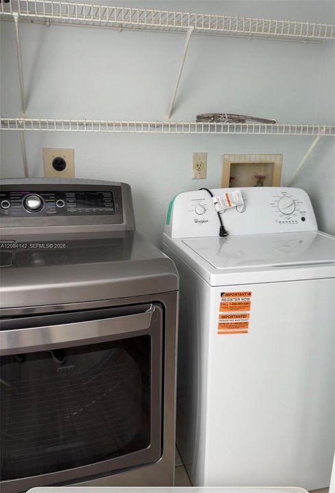 For Rent: $2,300 (2 beds, 2 baths, 1065 Square Feet)