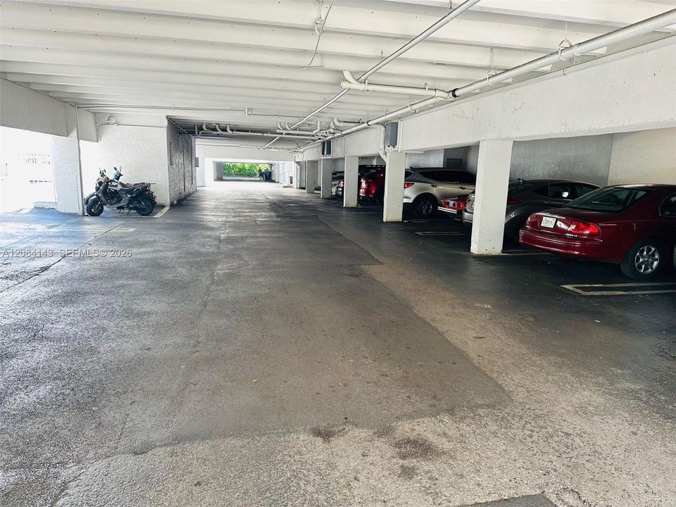 В аренду: $1,800 (1 спален, 1 ванн, 653 Квадратных фут)