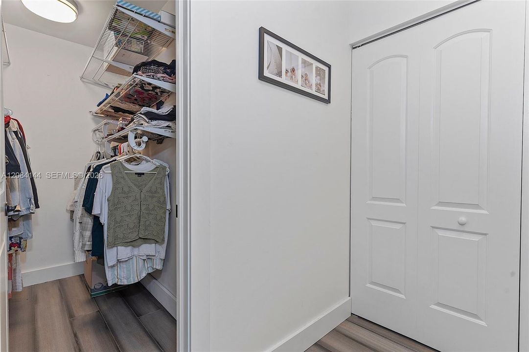 For Rent: $3,900 (3 beds, 2 baths, 1900 Square Feet)