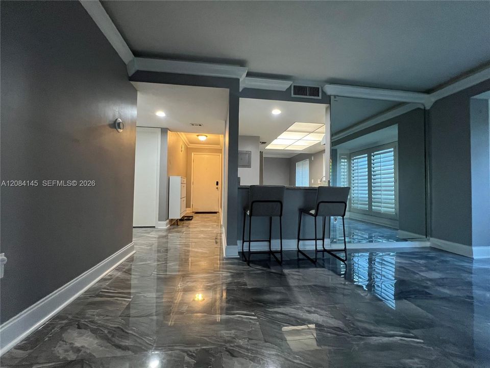 En Venta: $280,000 (2 camas, 2 baños, 1326 Pies cuadrados)